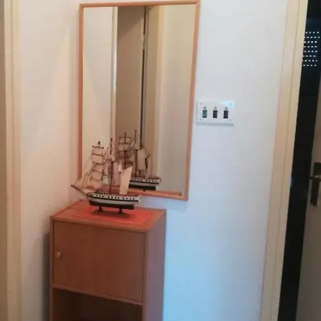 アパート Volarevic *