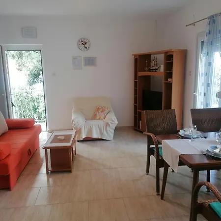 Volarevic Apartment *